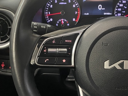 2024 Kia Forte - Image 28