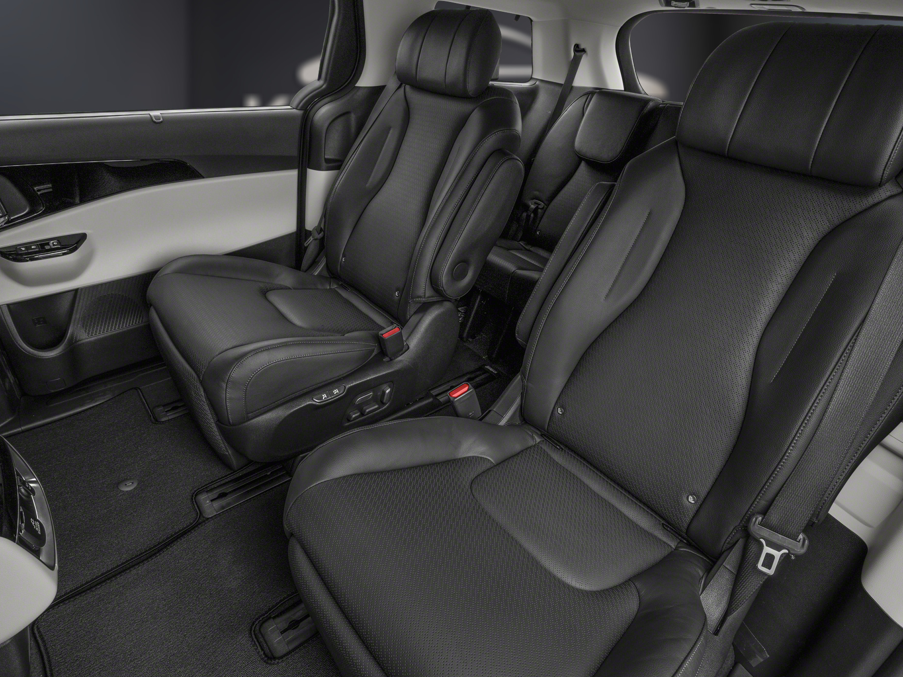 2024 Kia Carnival - Image 8