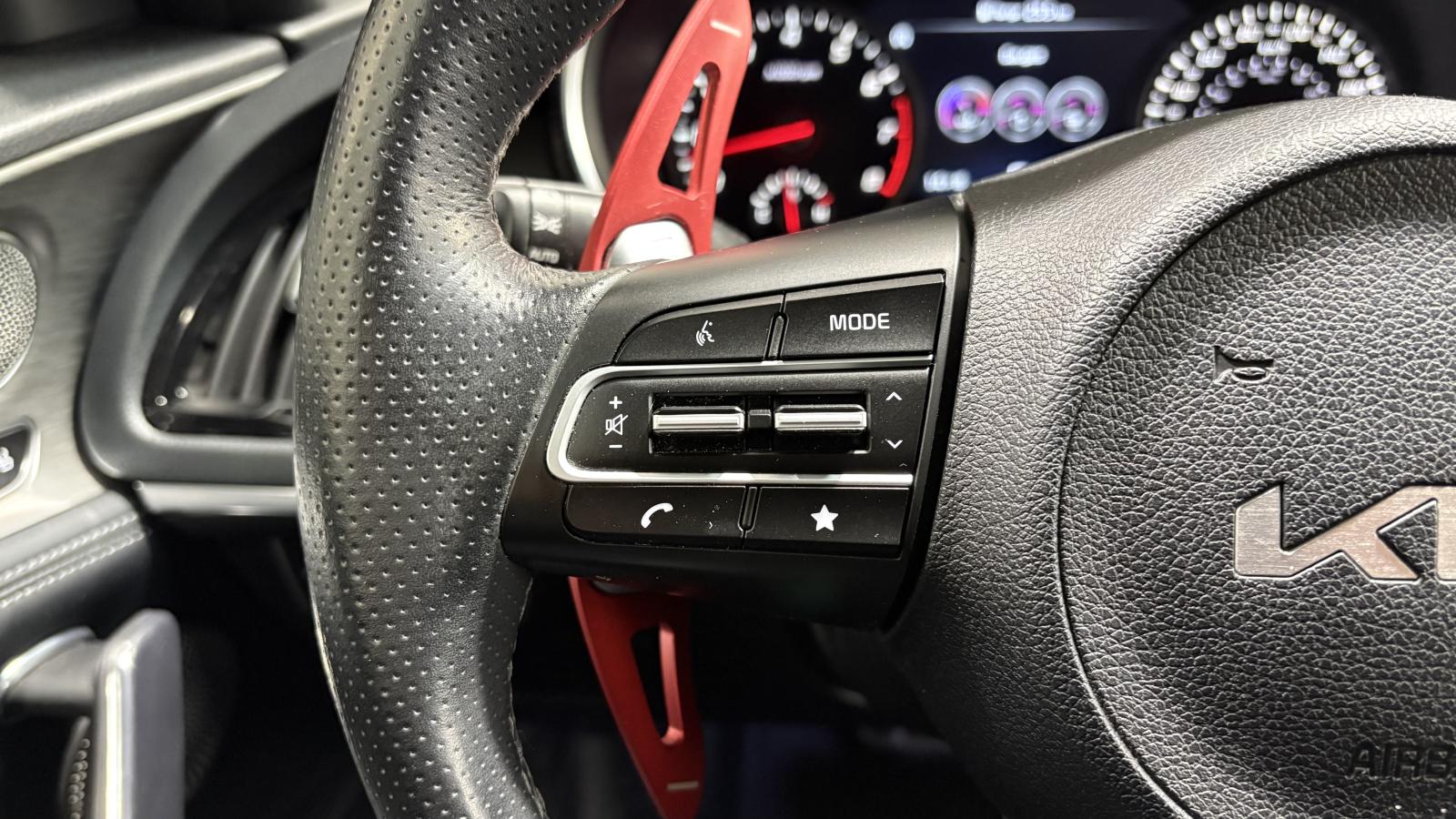 2023 Kia Stinger - Image 22