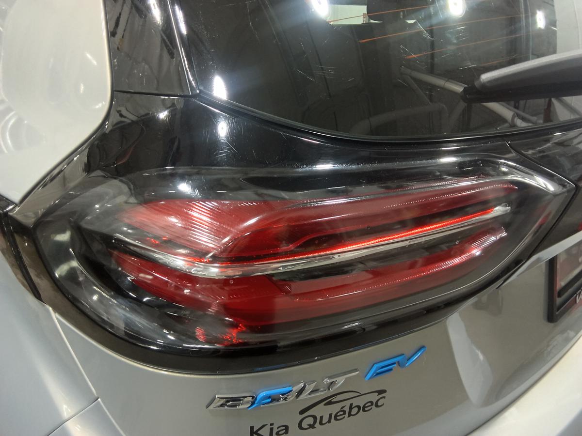 2022 Chevrolet Bolt EV - Image 12