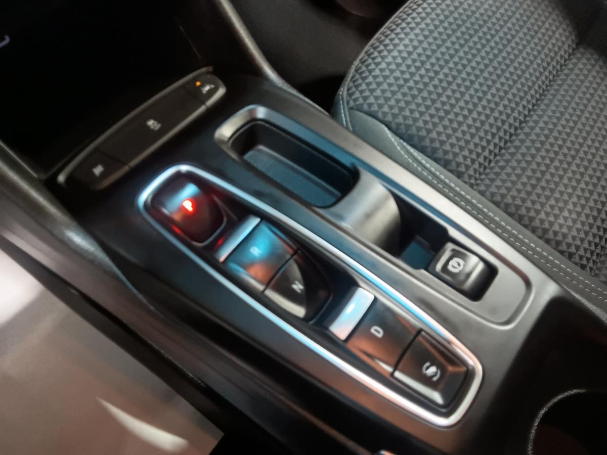 2022 Chevrolet Bolt EV - Image 19