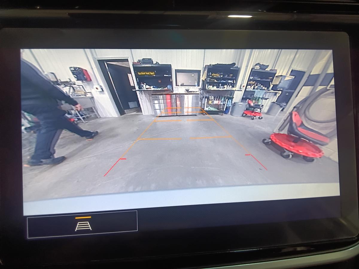 2022 Chevrolet Bolt EV - Image 20