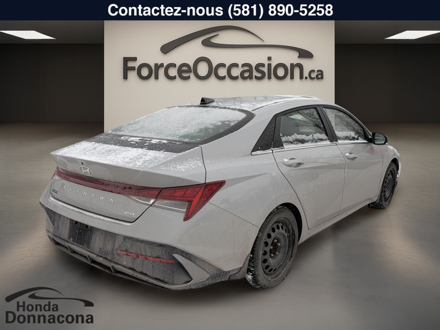 2025 Hyundai Elantra Hybrid - Image 3