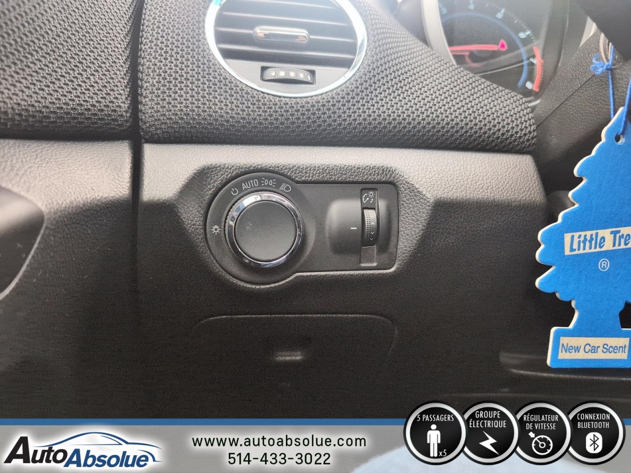 2014 Chevrolet Cruze - Image 16