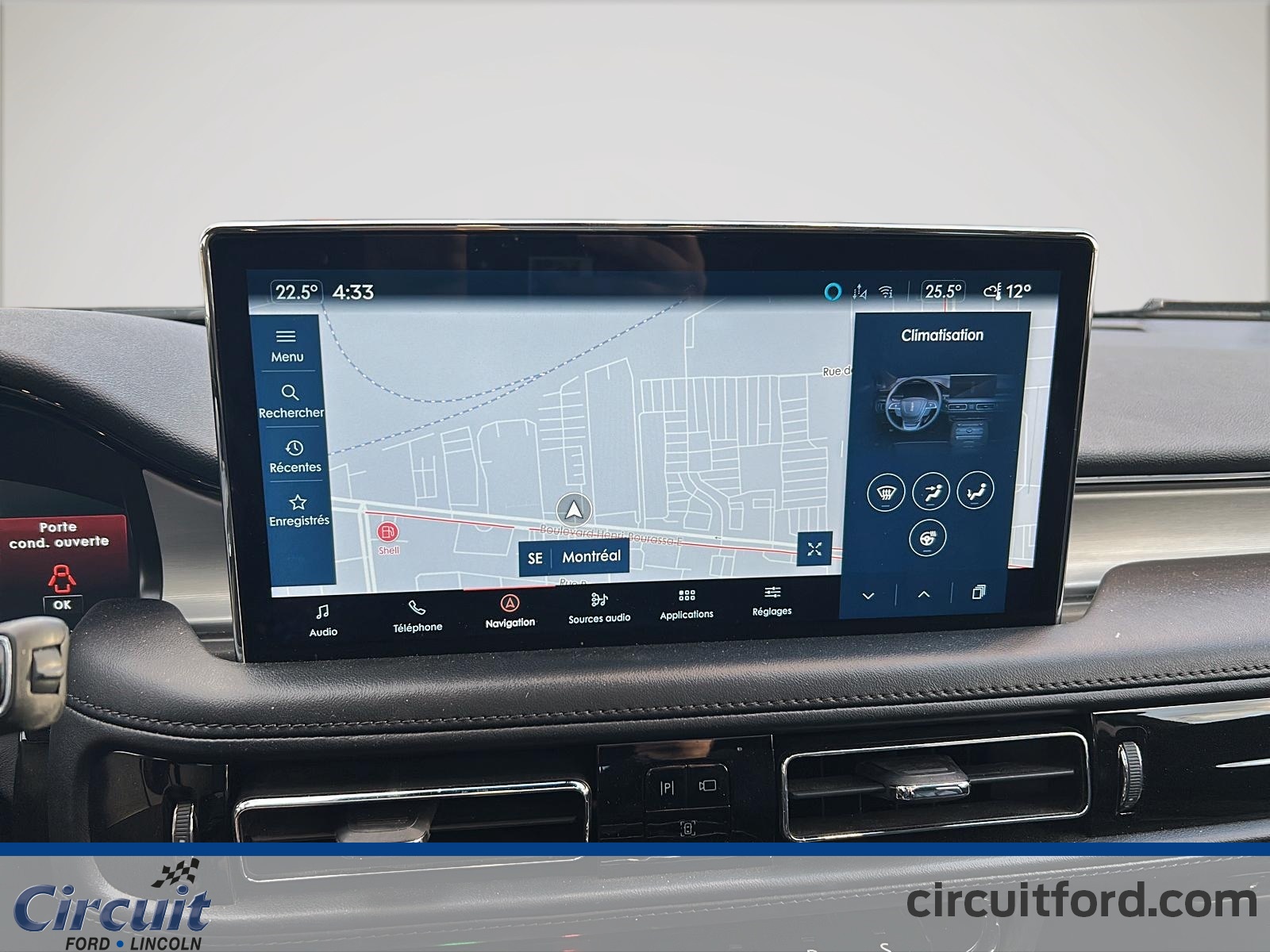 2023 Lincoln Nautilus - Image 18