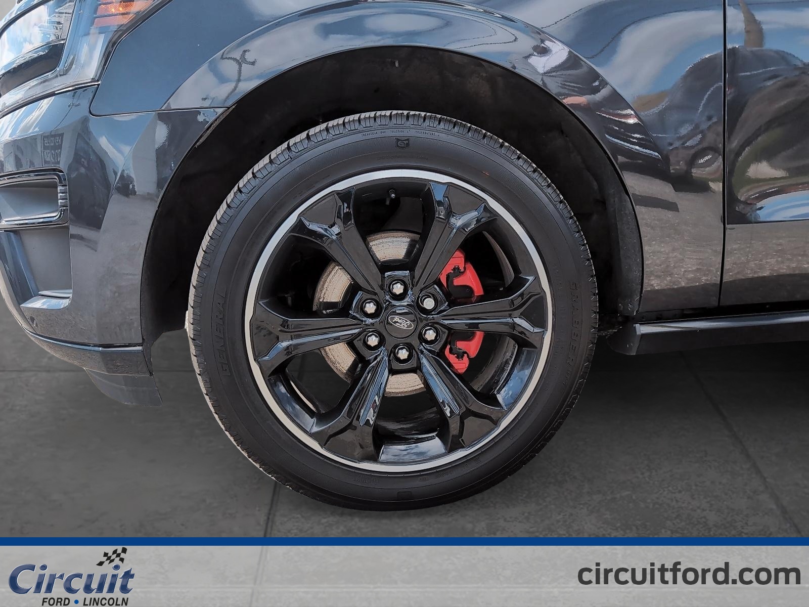 2024 Ford Expedition - Image 8