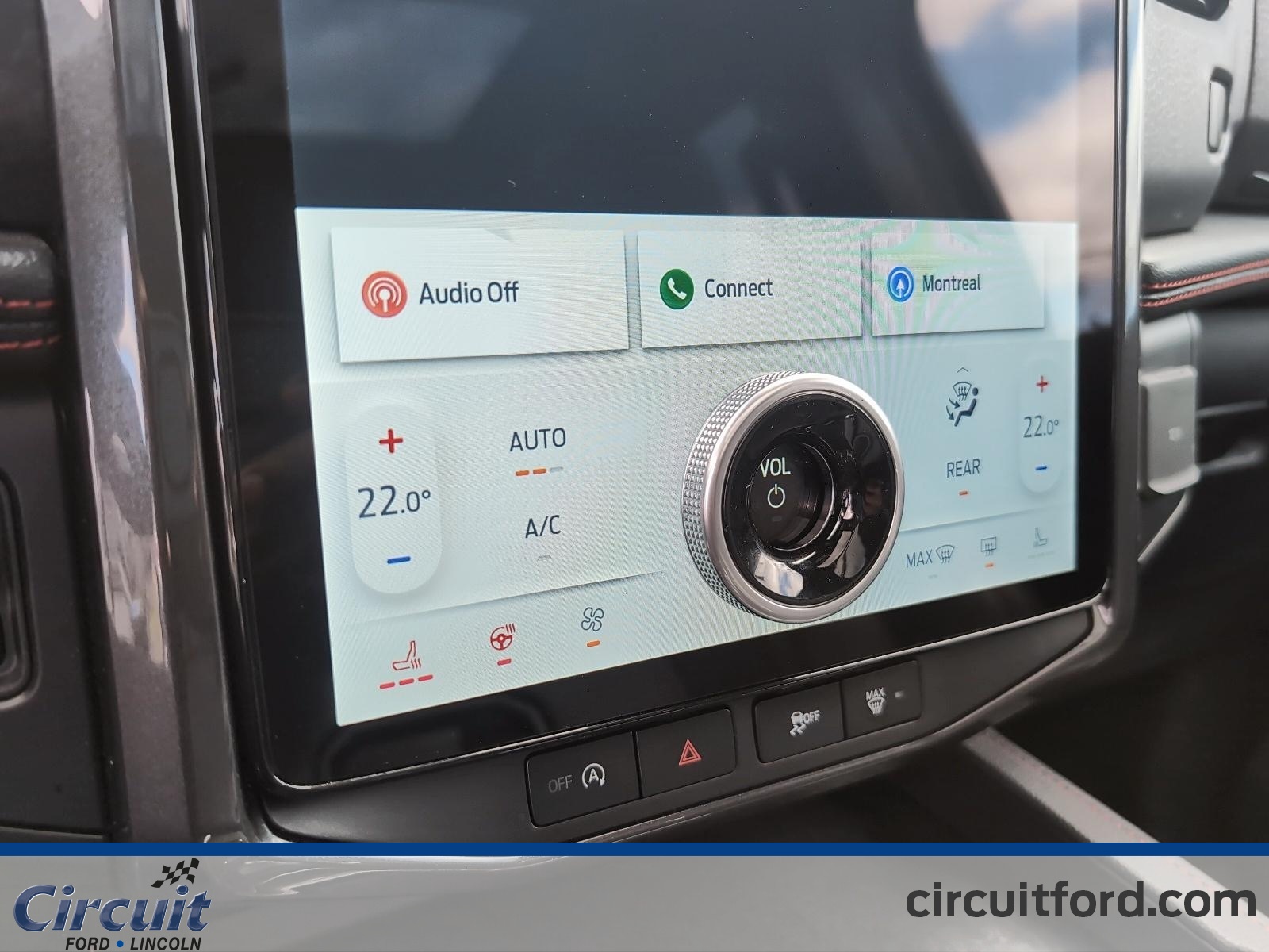 2024 Ford Expedition - Image 15