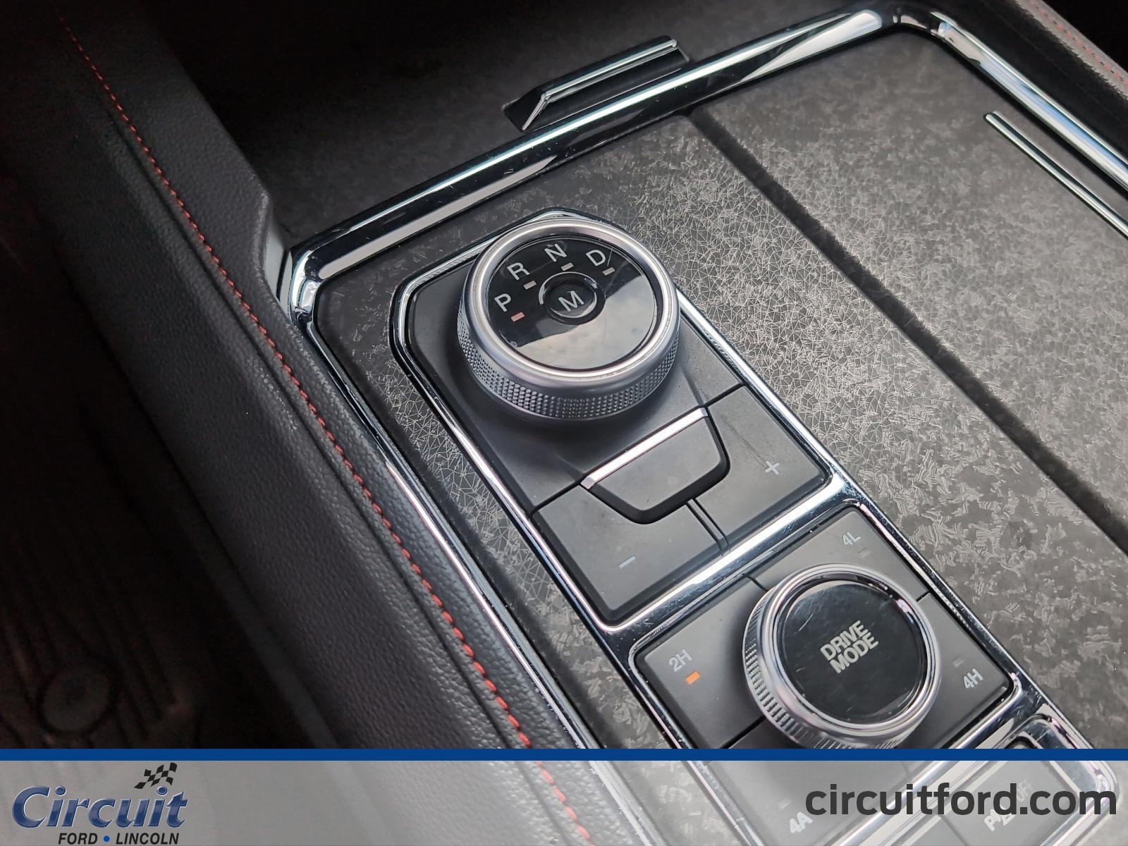 2024 Ford Expedition - Image 16