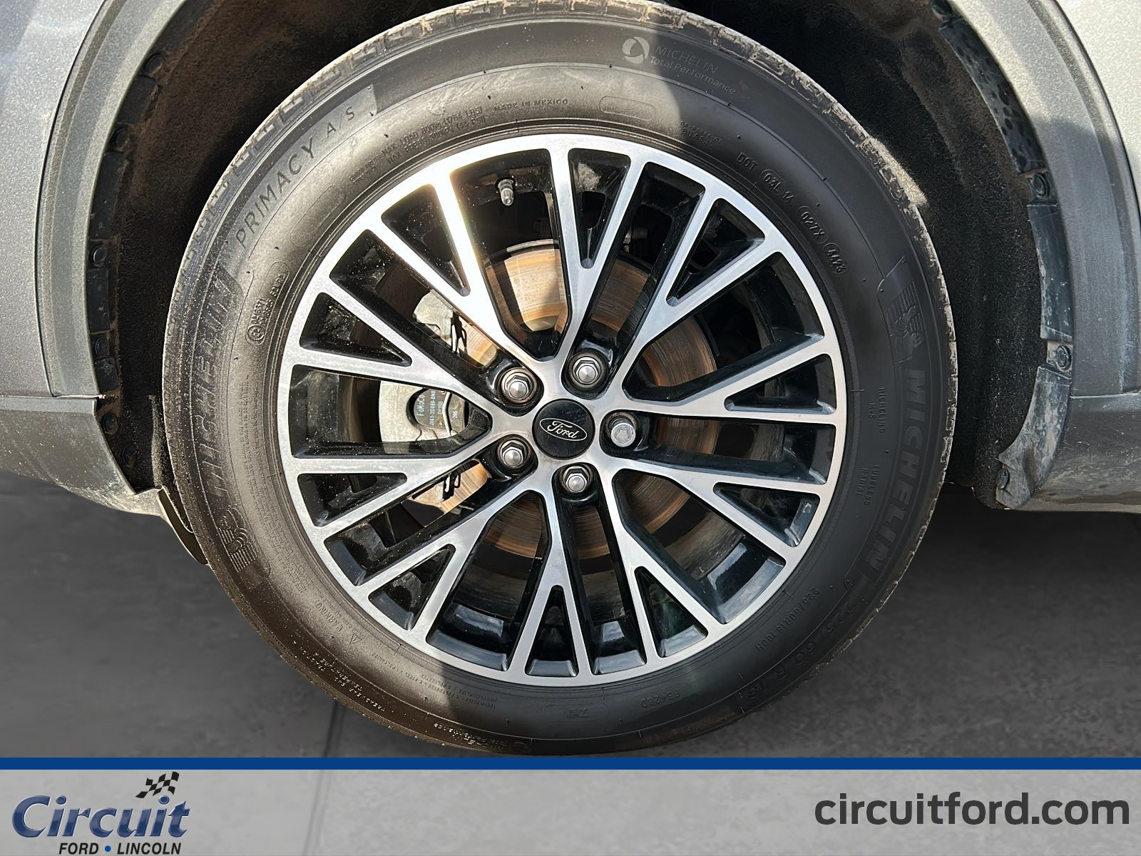 2024 Ford Escape - Image 8