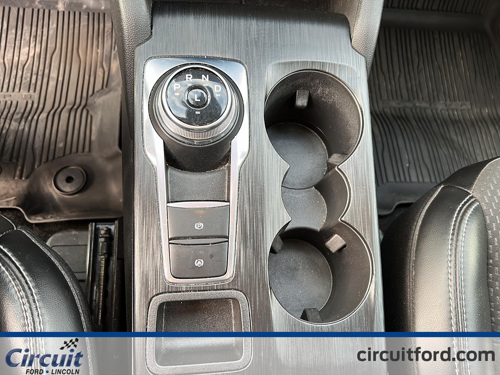 2024 Ford Escape - Image 15