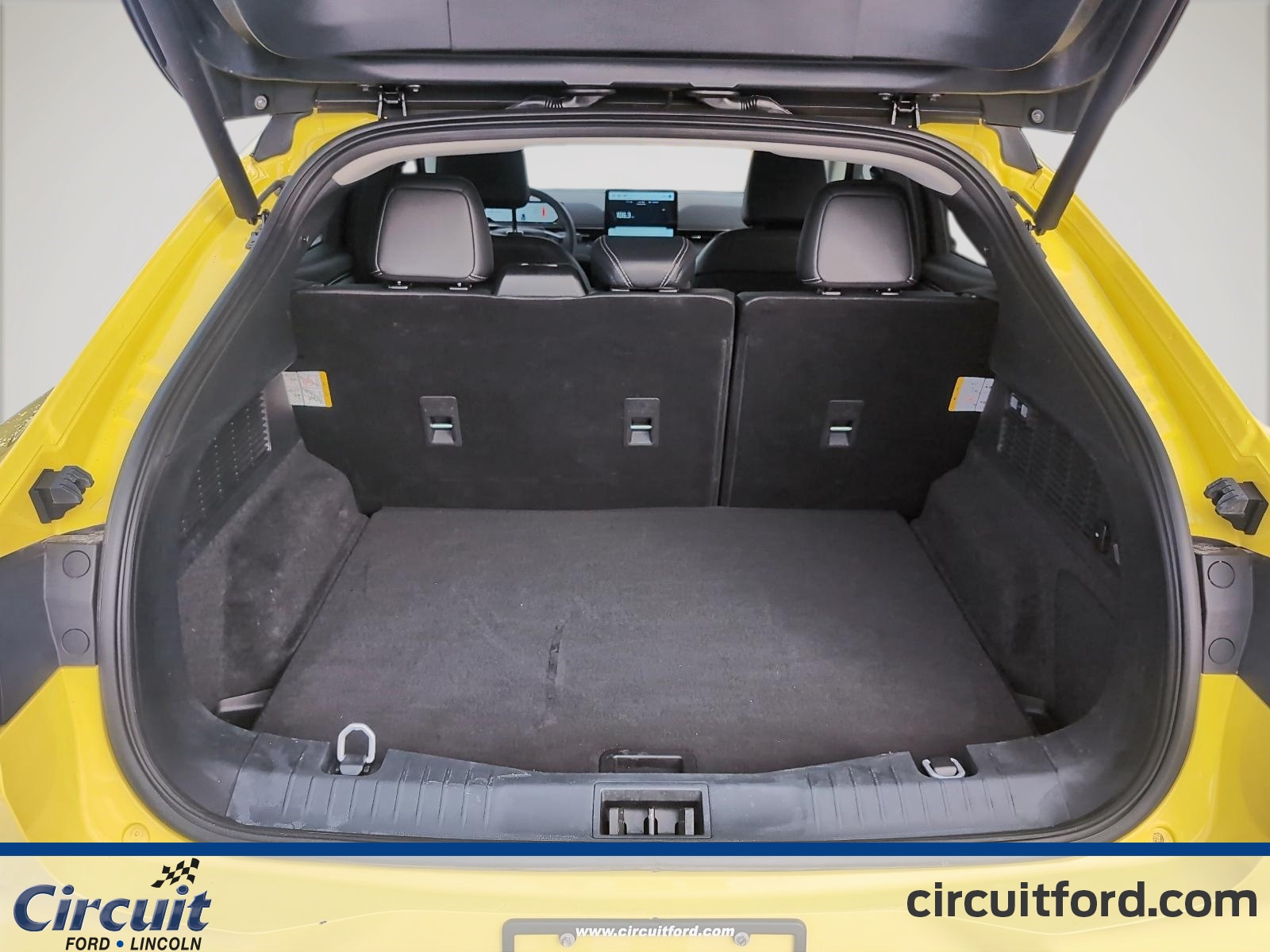 2025 Ford Mustang Mach-E - Image 7