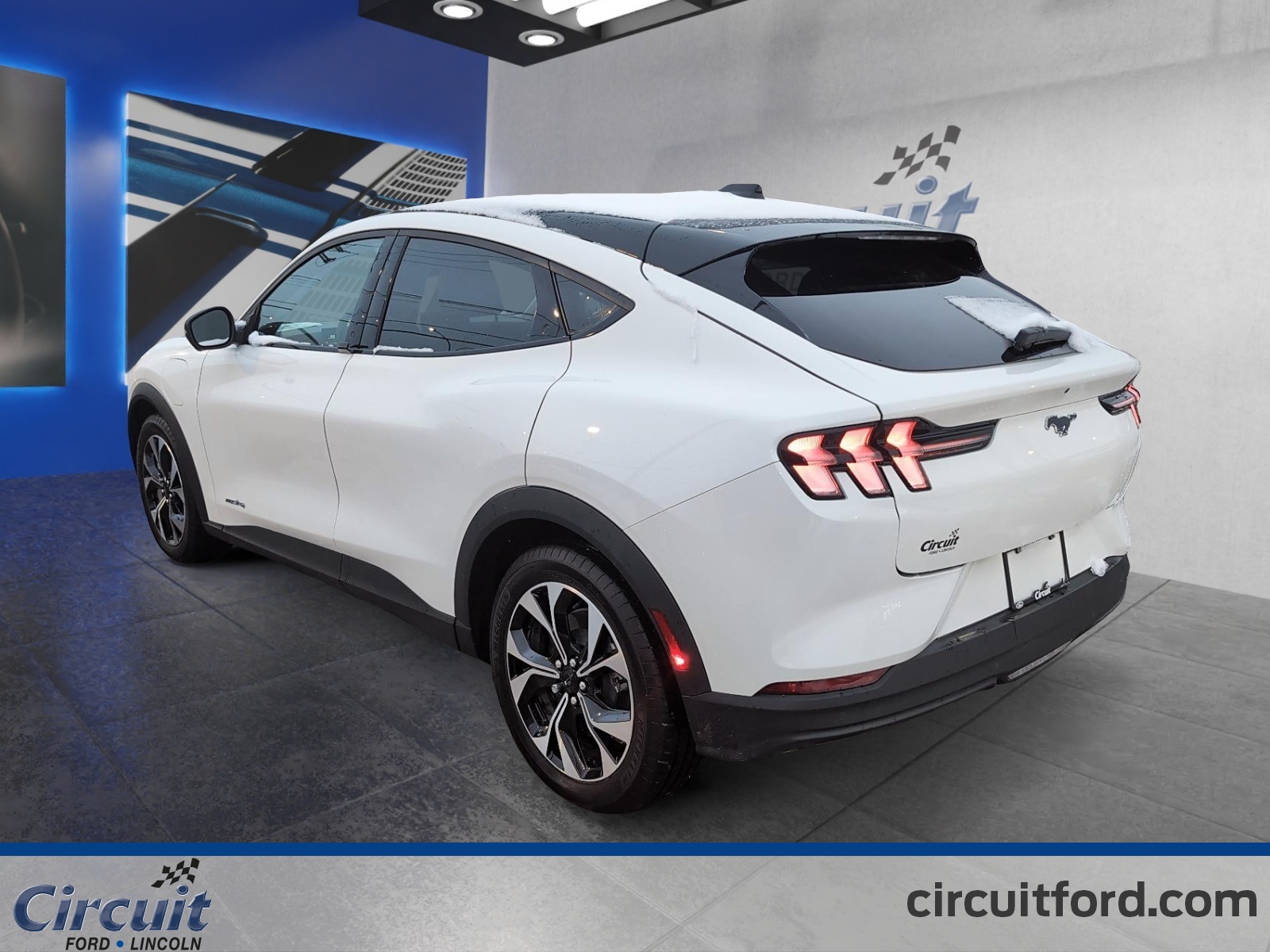 2025 Ford Mustang Mach-E - Image 5