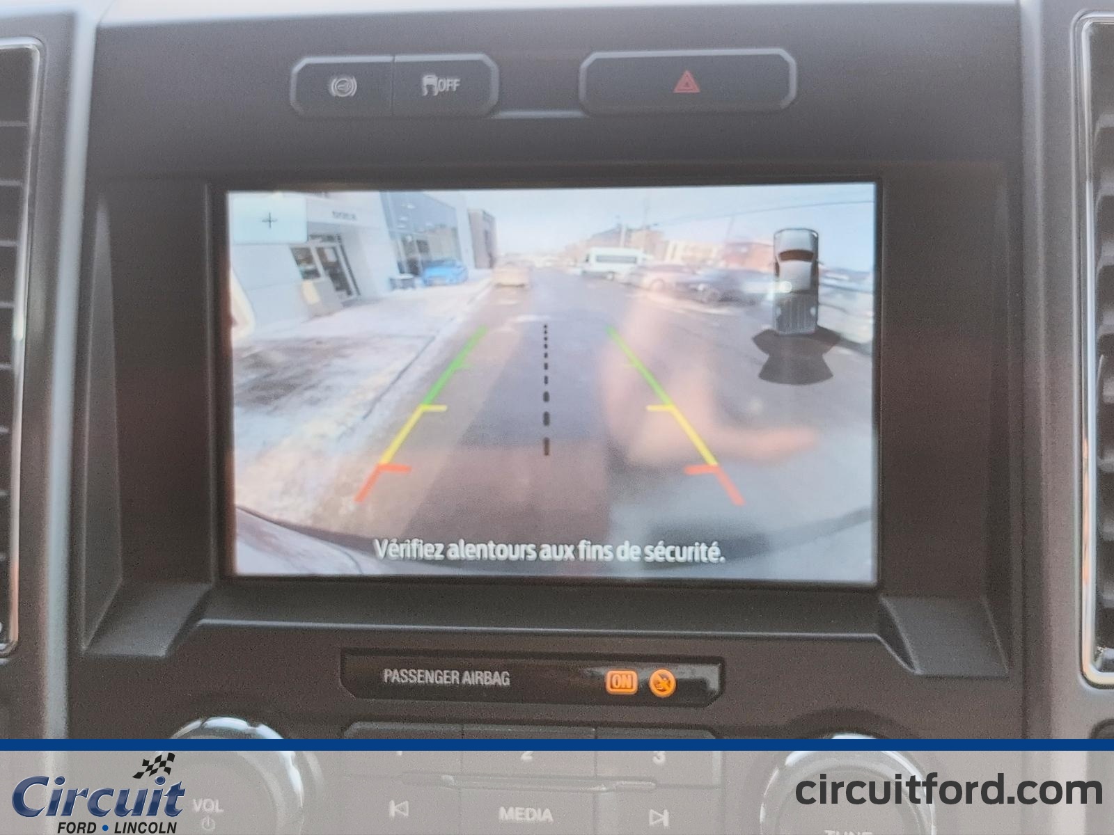 2022 Ford Super Duty F-250 SRW - Image 19