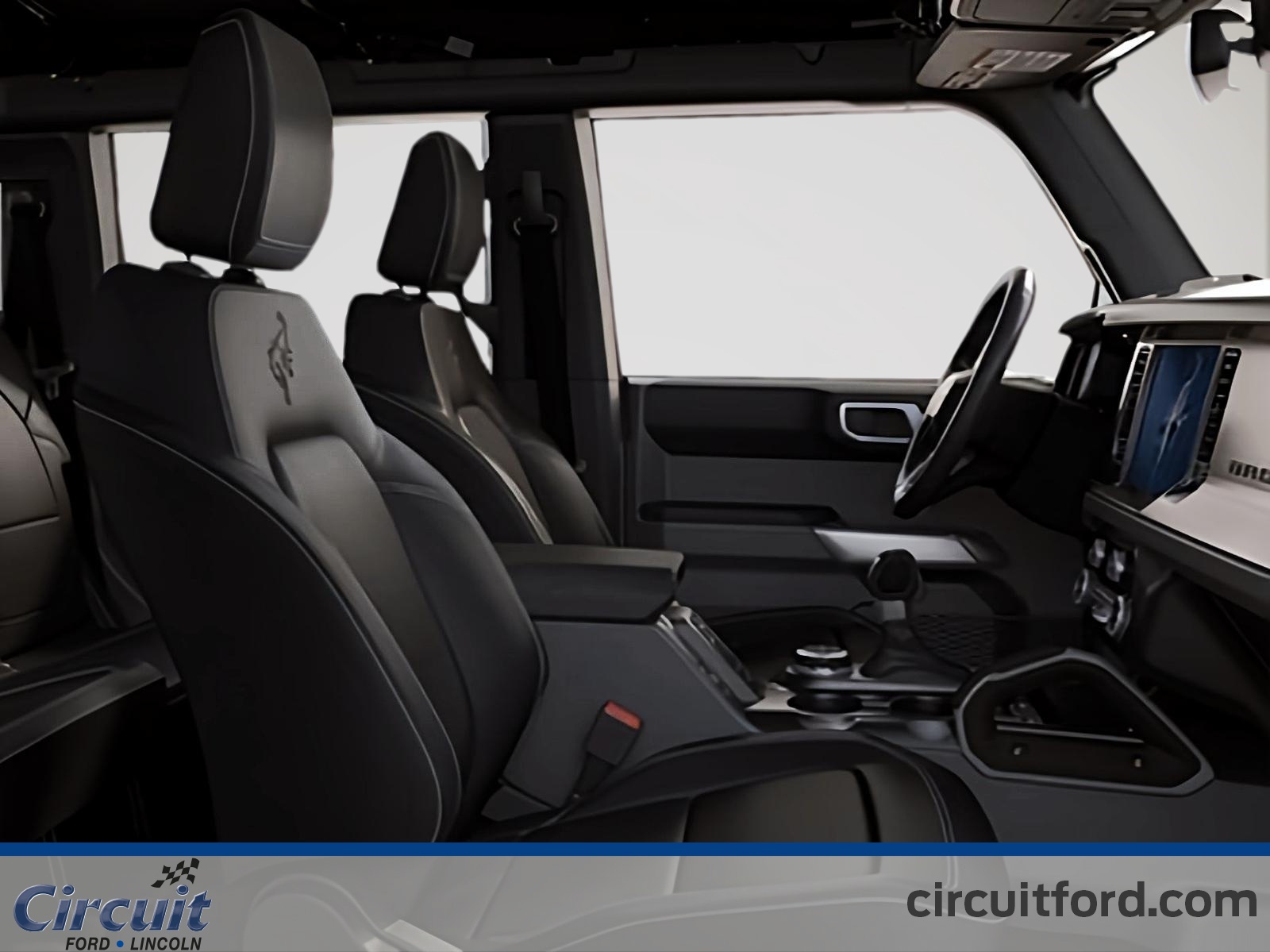 2026 Ford Bronco - Image 4