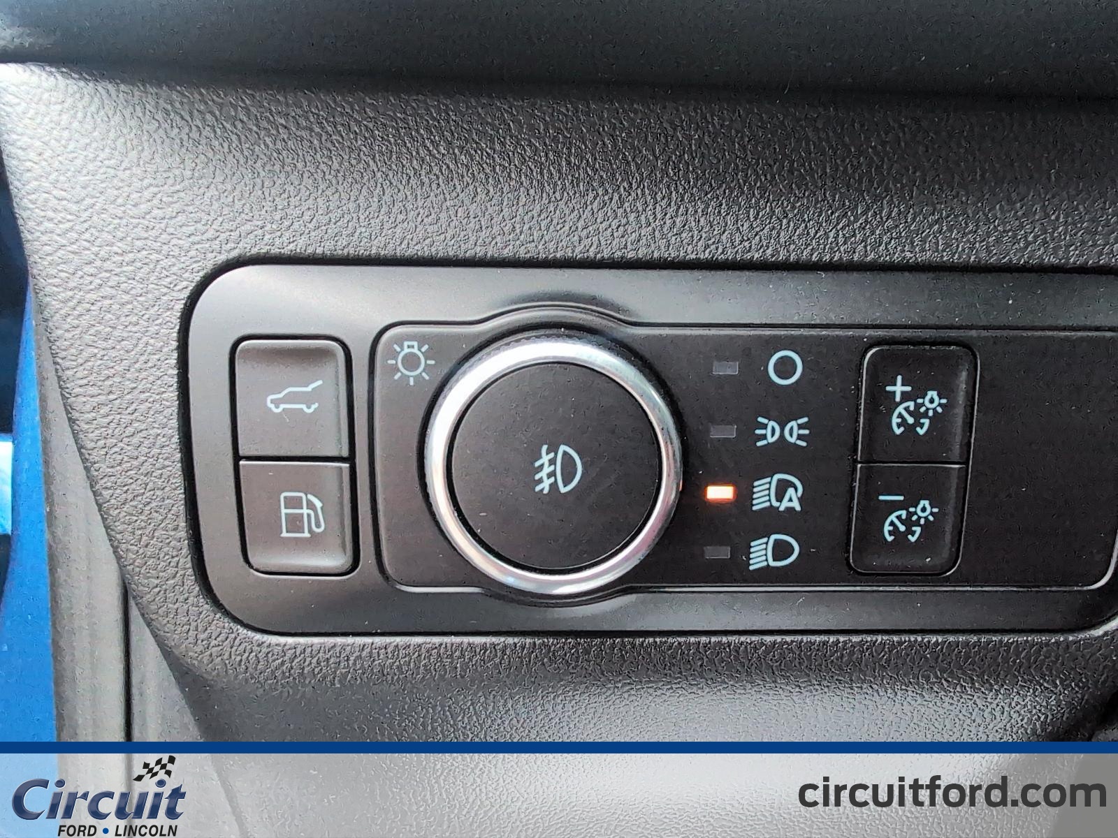 2023 Ford Escape Plug-in Hybrid - Image 17