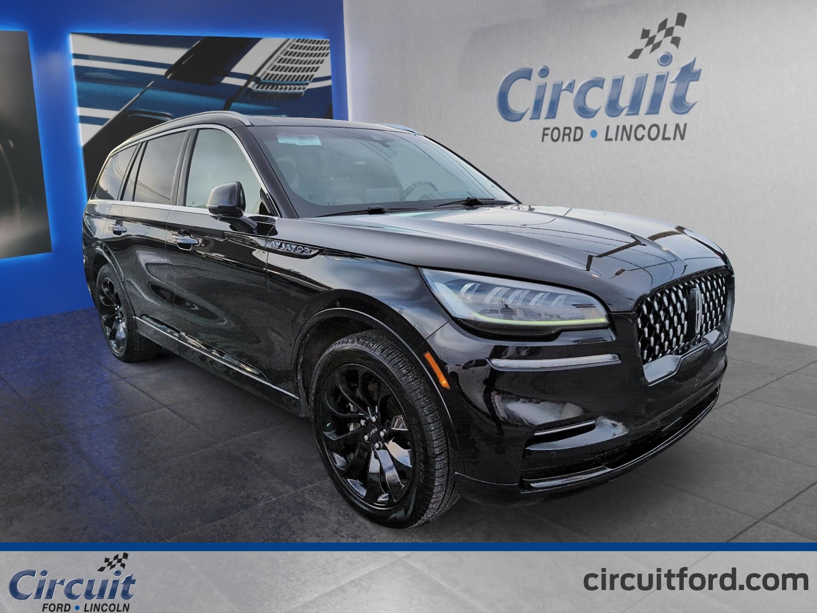 2023 Lincoln Aviator - Image 3