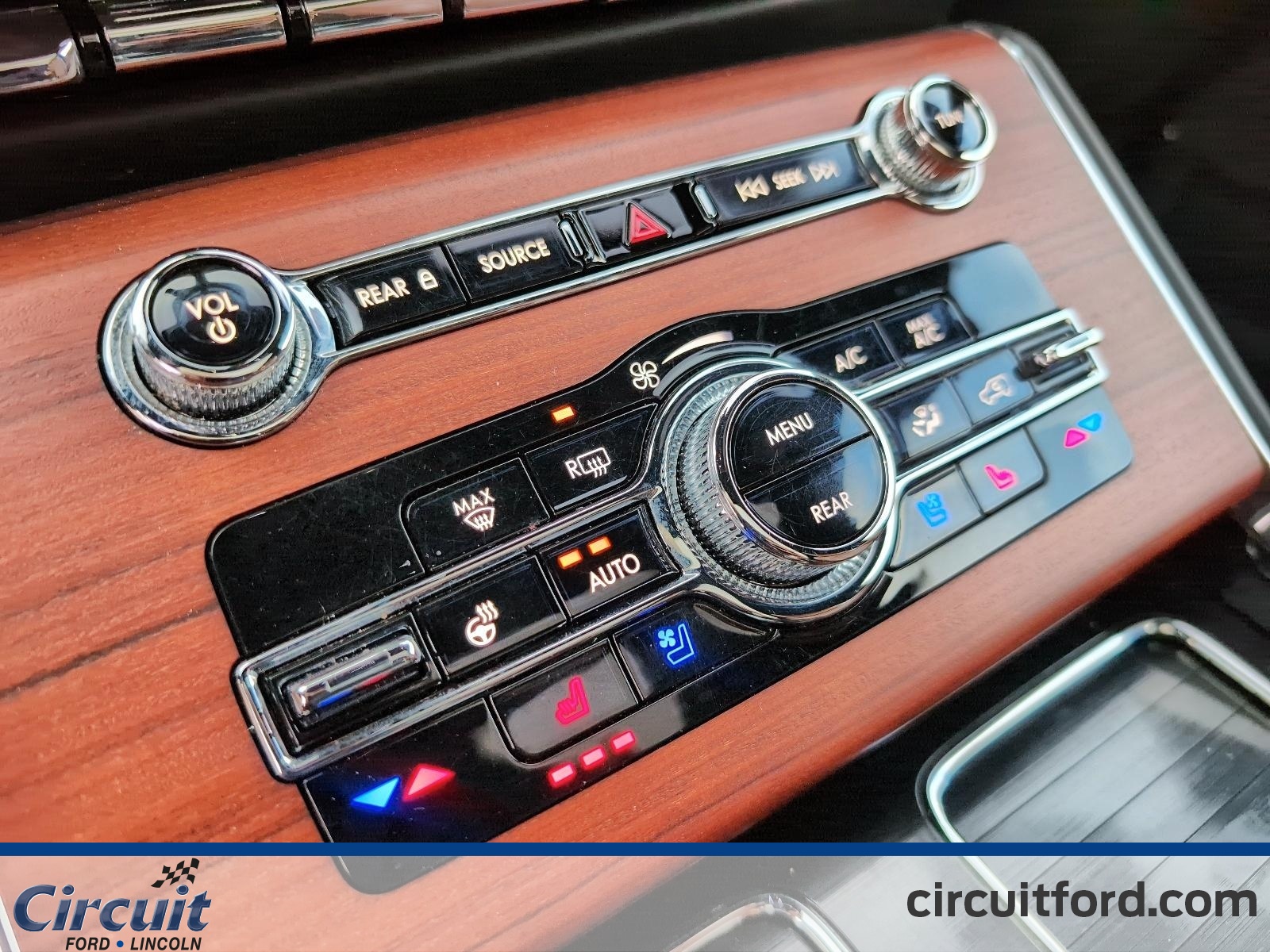 2023 Lincoln Aviator - Image 15