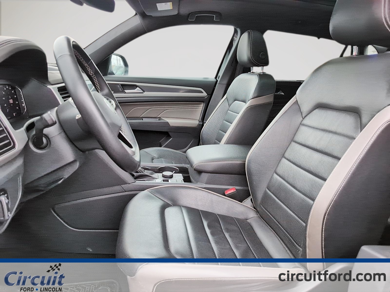 2022 Volkswagen Atlas Cross Sport - Image 10