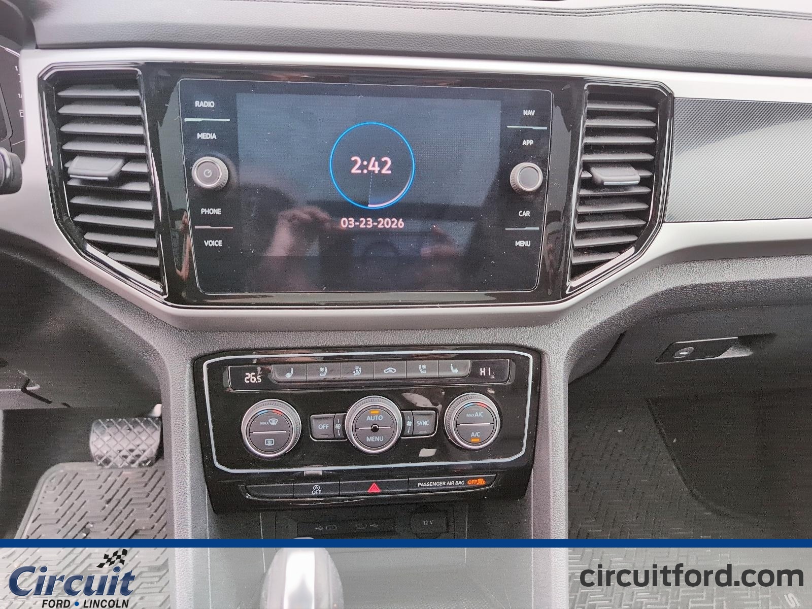 2022 Volkswagen Atlas Cross Sport - Image 11