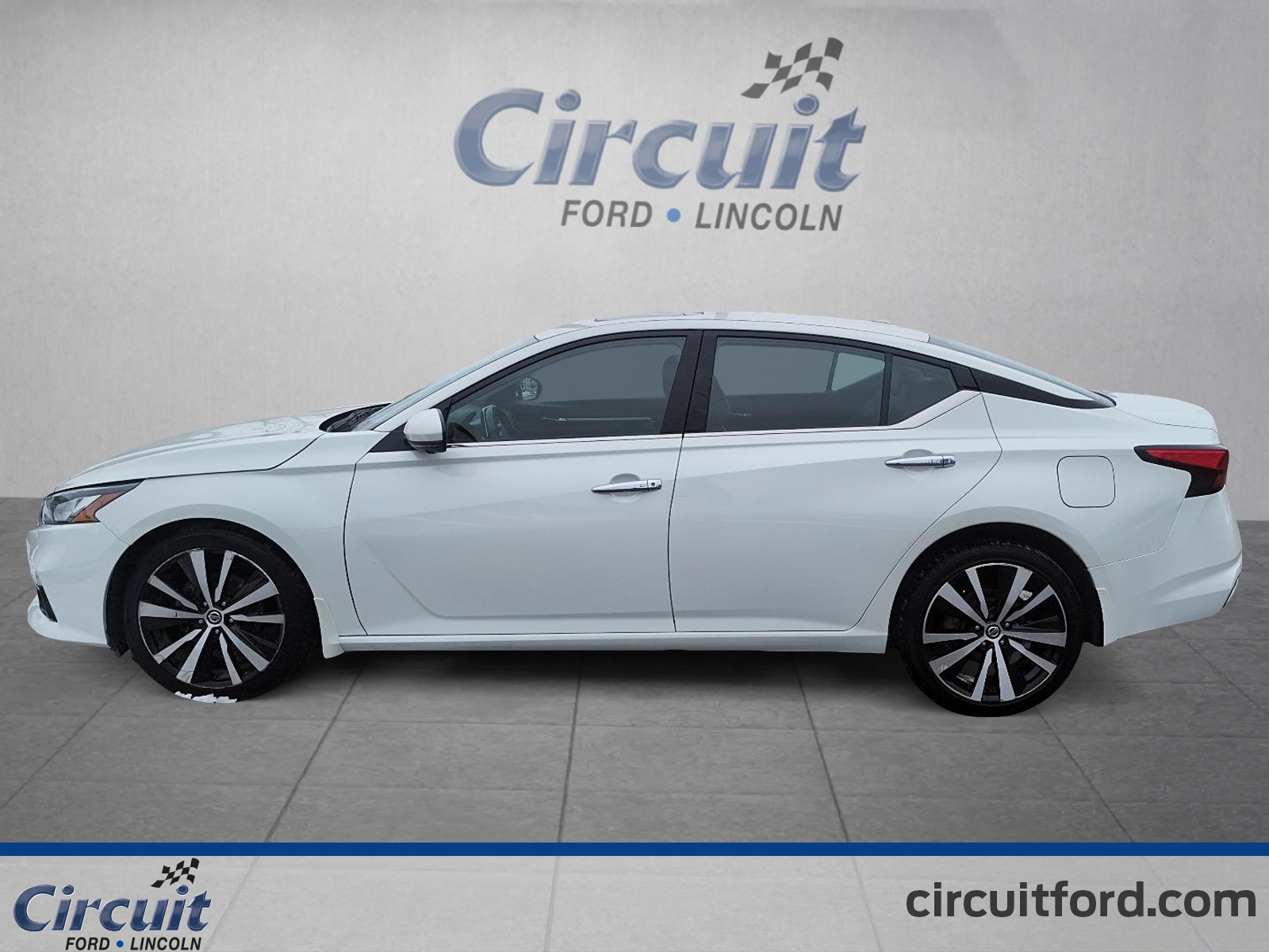 2022 Nissan Altima - Image 6