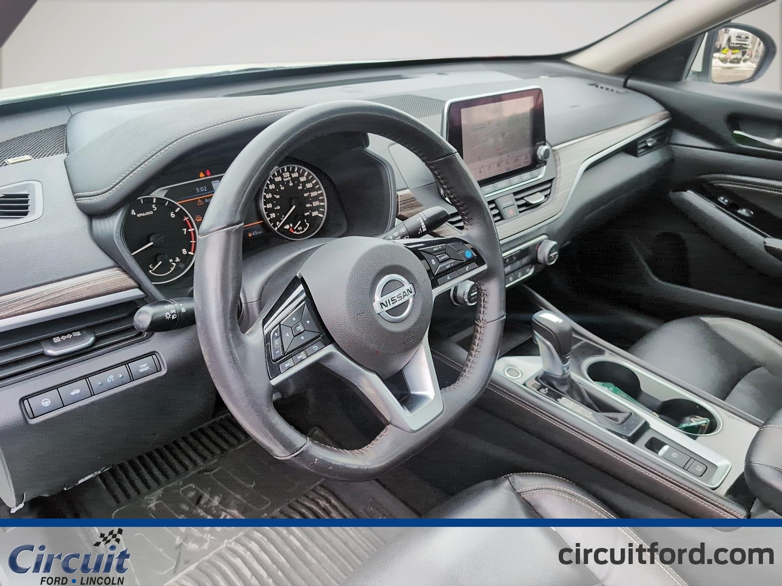 2022 Nissan Altima - Image 13