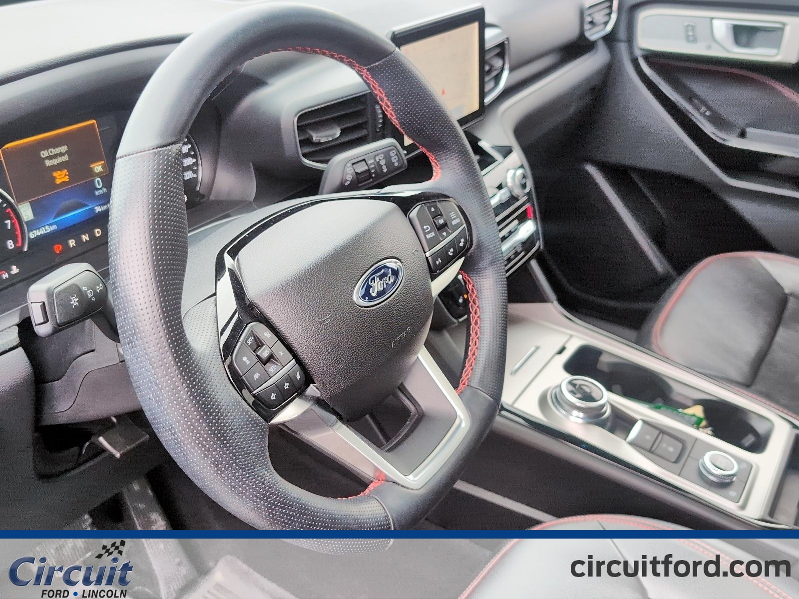 2022 Ford Explorer - Image 13