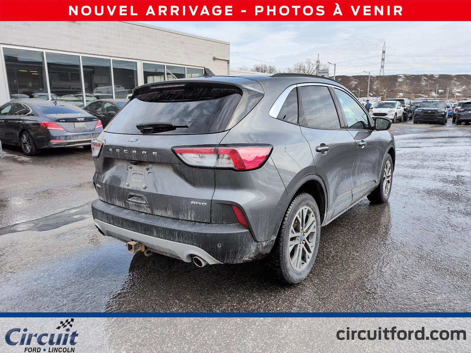 2022 Ford Escape - Image 4