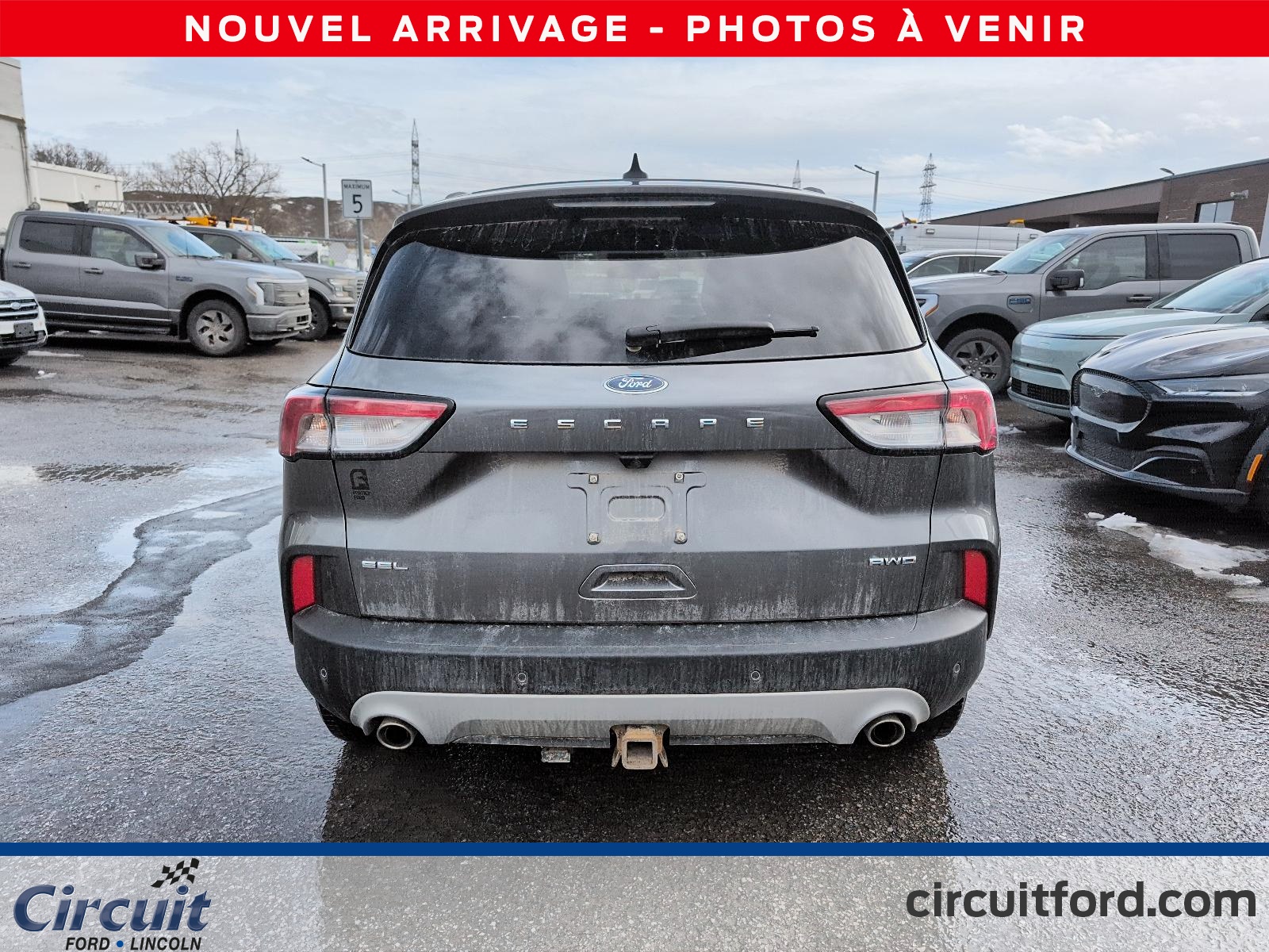 2022 Ford Escape - Image 5