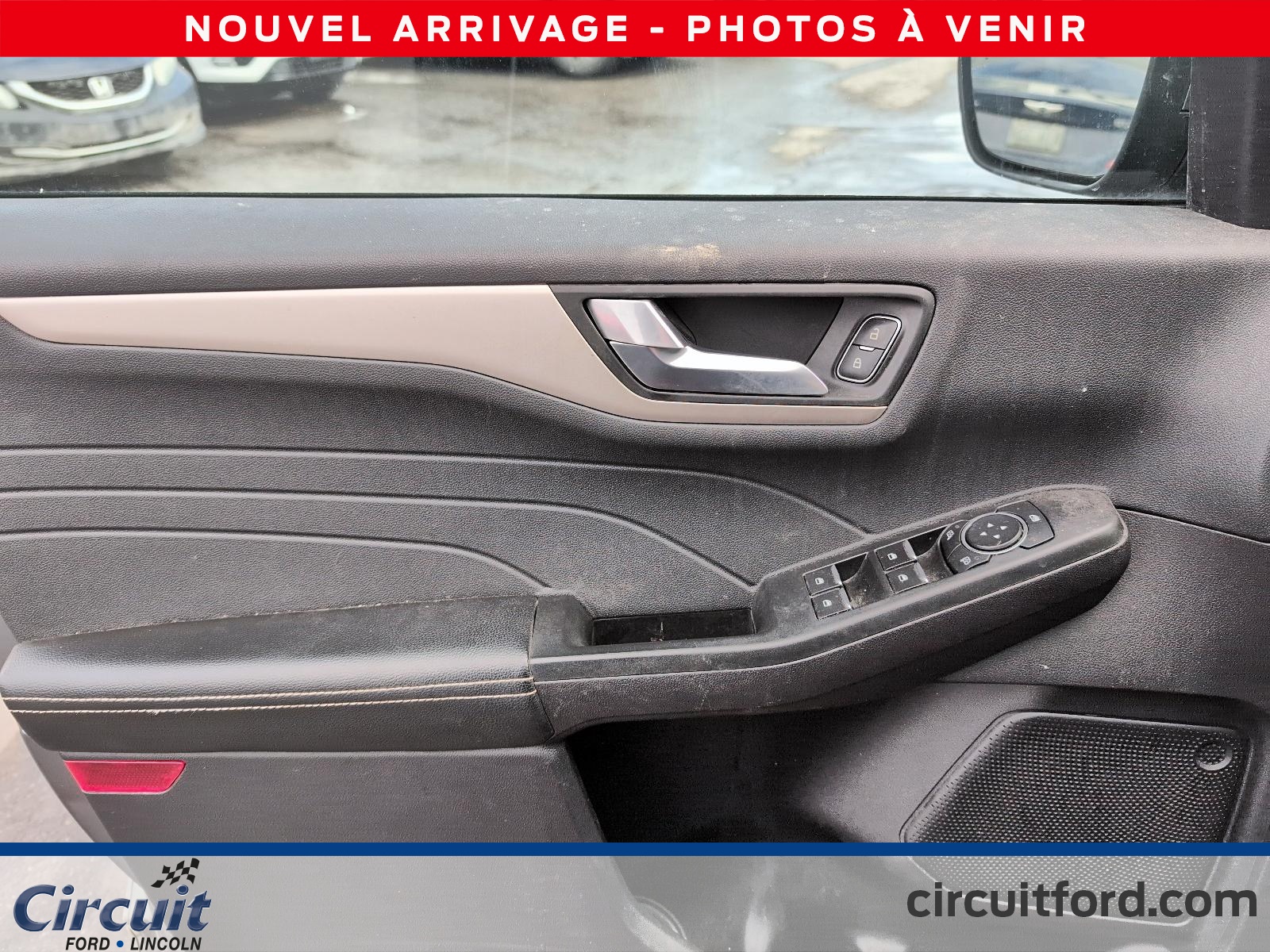 2022 Ford Escape - Image 8