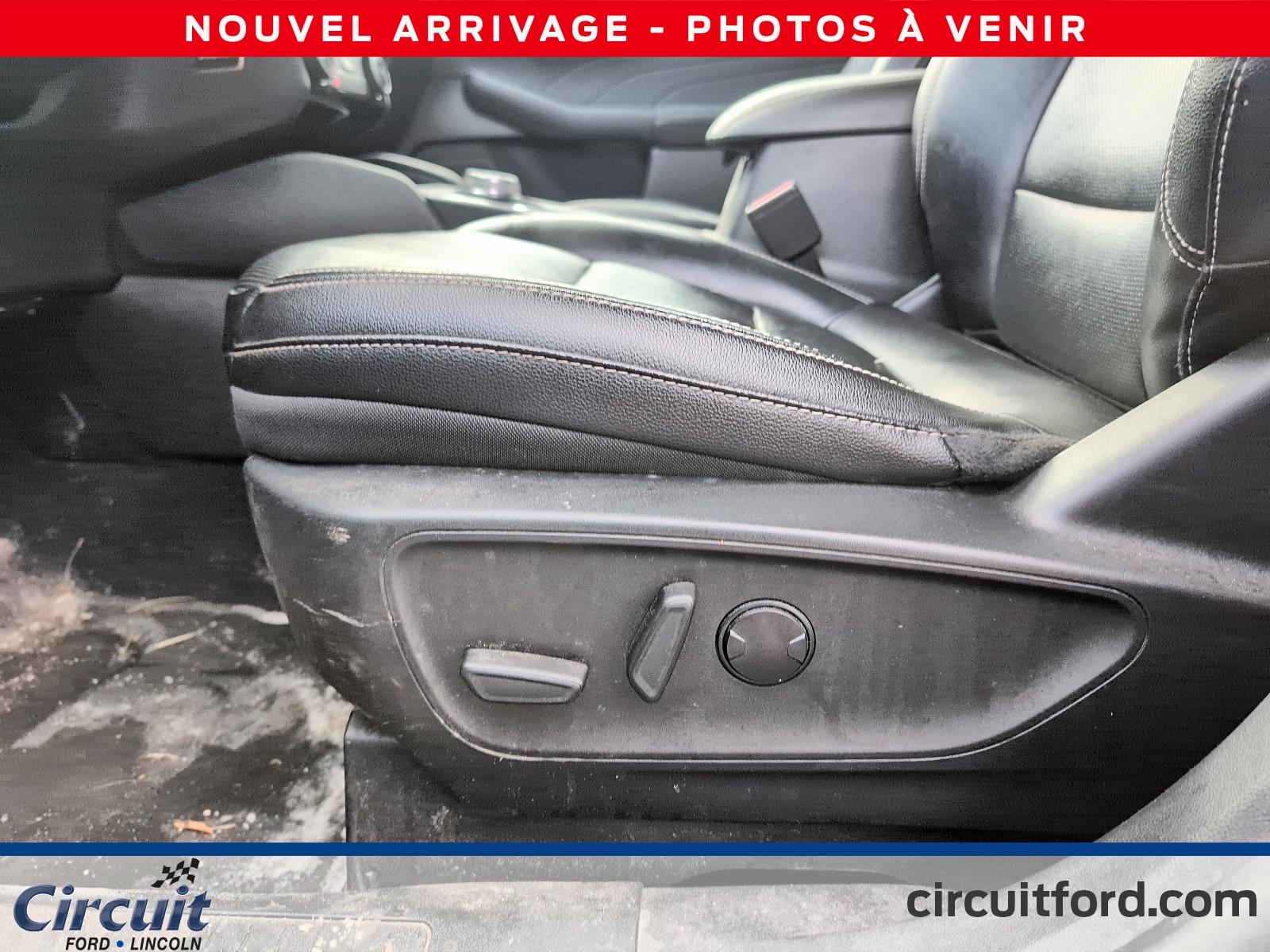 2022 Ford Escape - Image 9