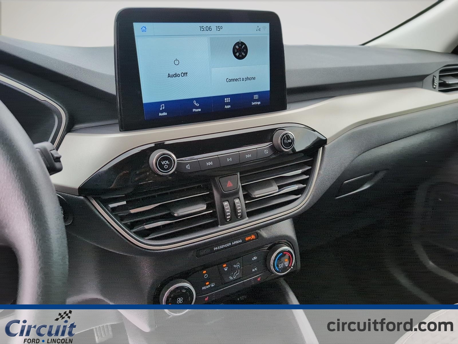 2022 Ford Escape - Image 11