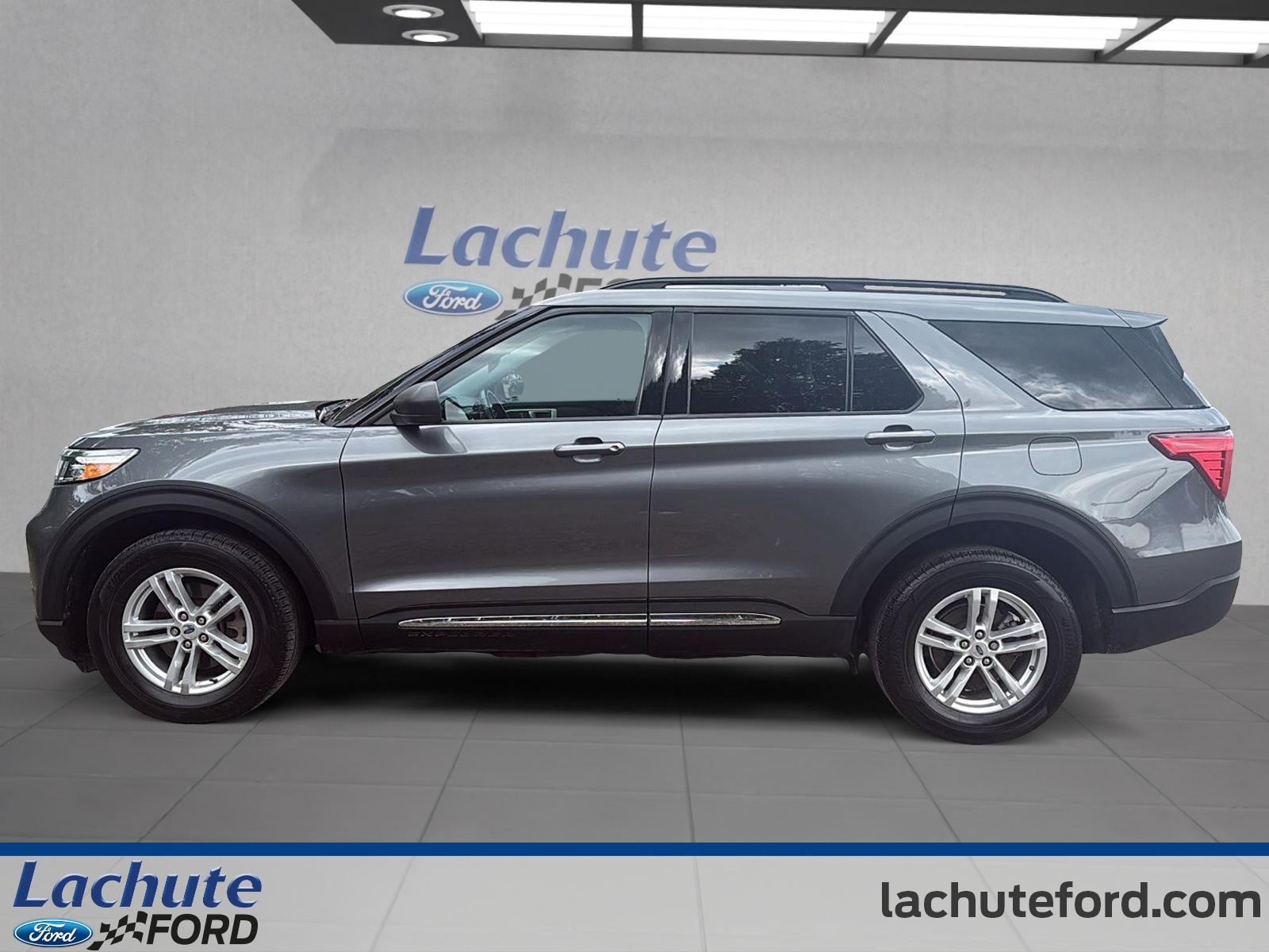 2022 Ford Explorer - Image 6