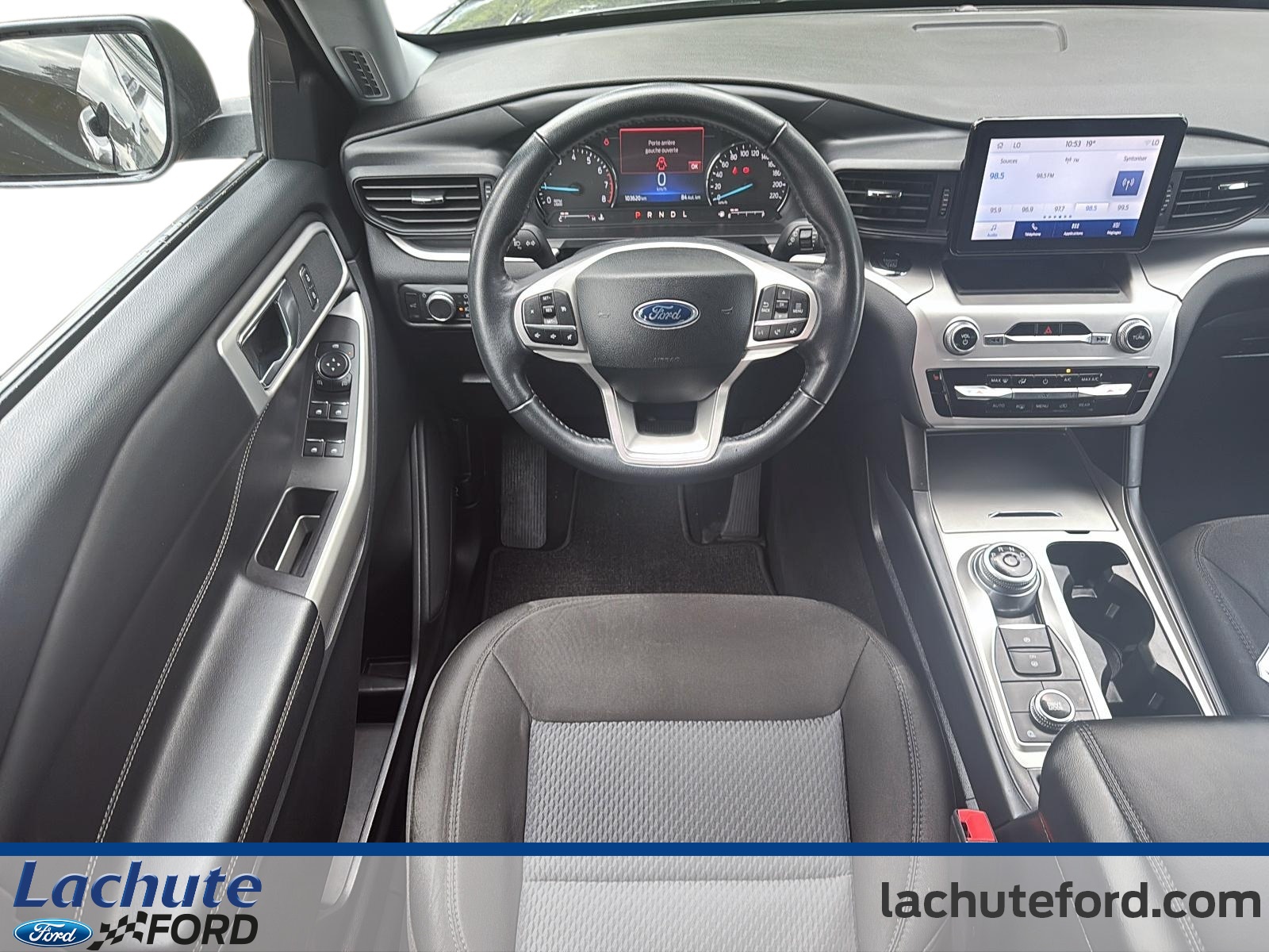 2022 Ford Explorer - Image 10