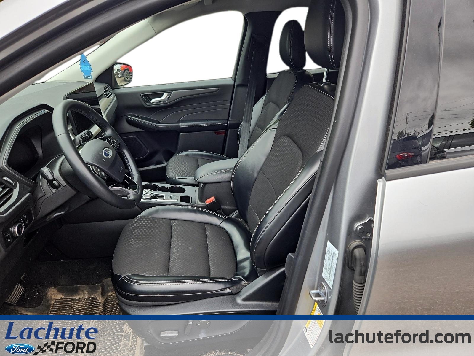 2024 Ford Escape - Image 8