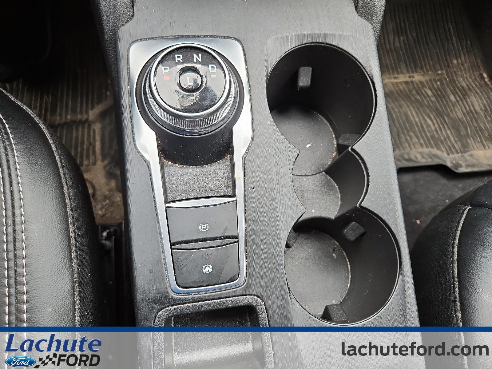 2024 Ford Escape - Image 13