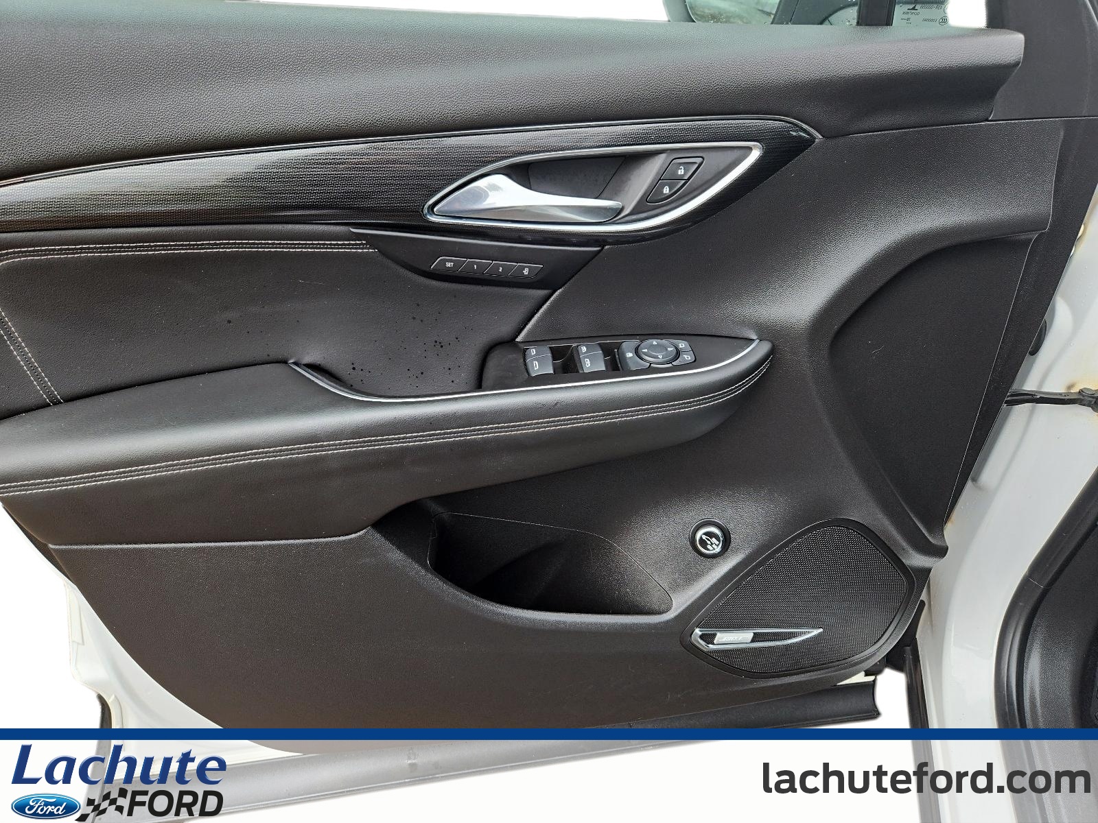 2023 Buick Envision - Image 12