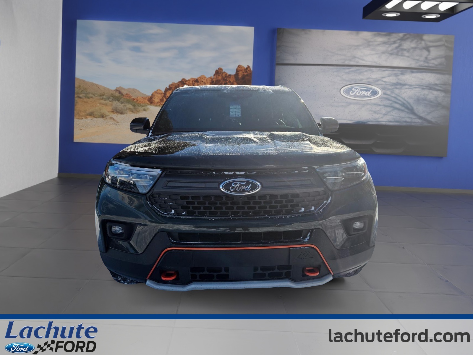 2023 Ford Explorer - Image 2