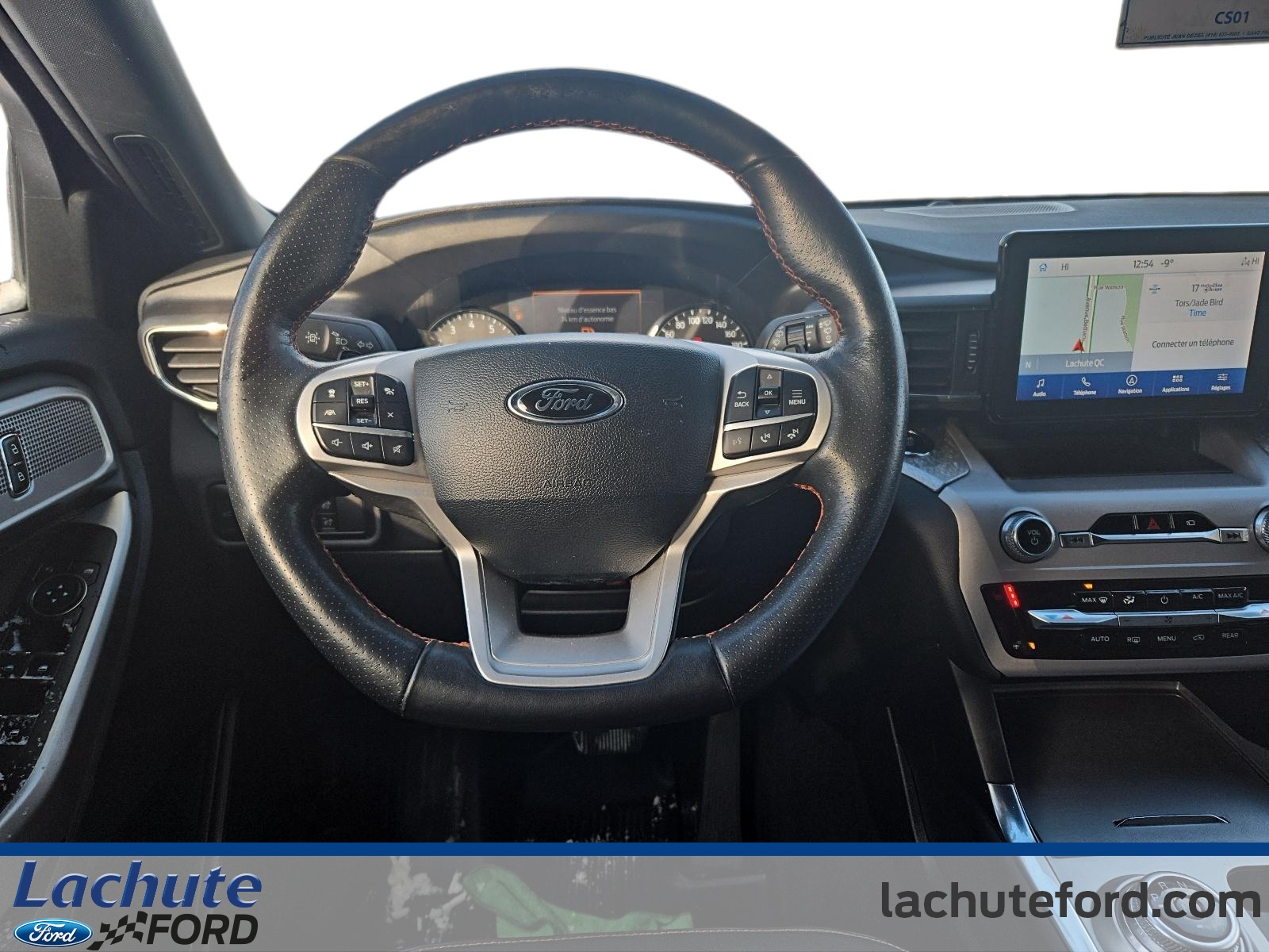 2023 Ford Explorer - Image 12