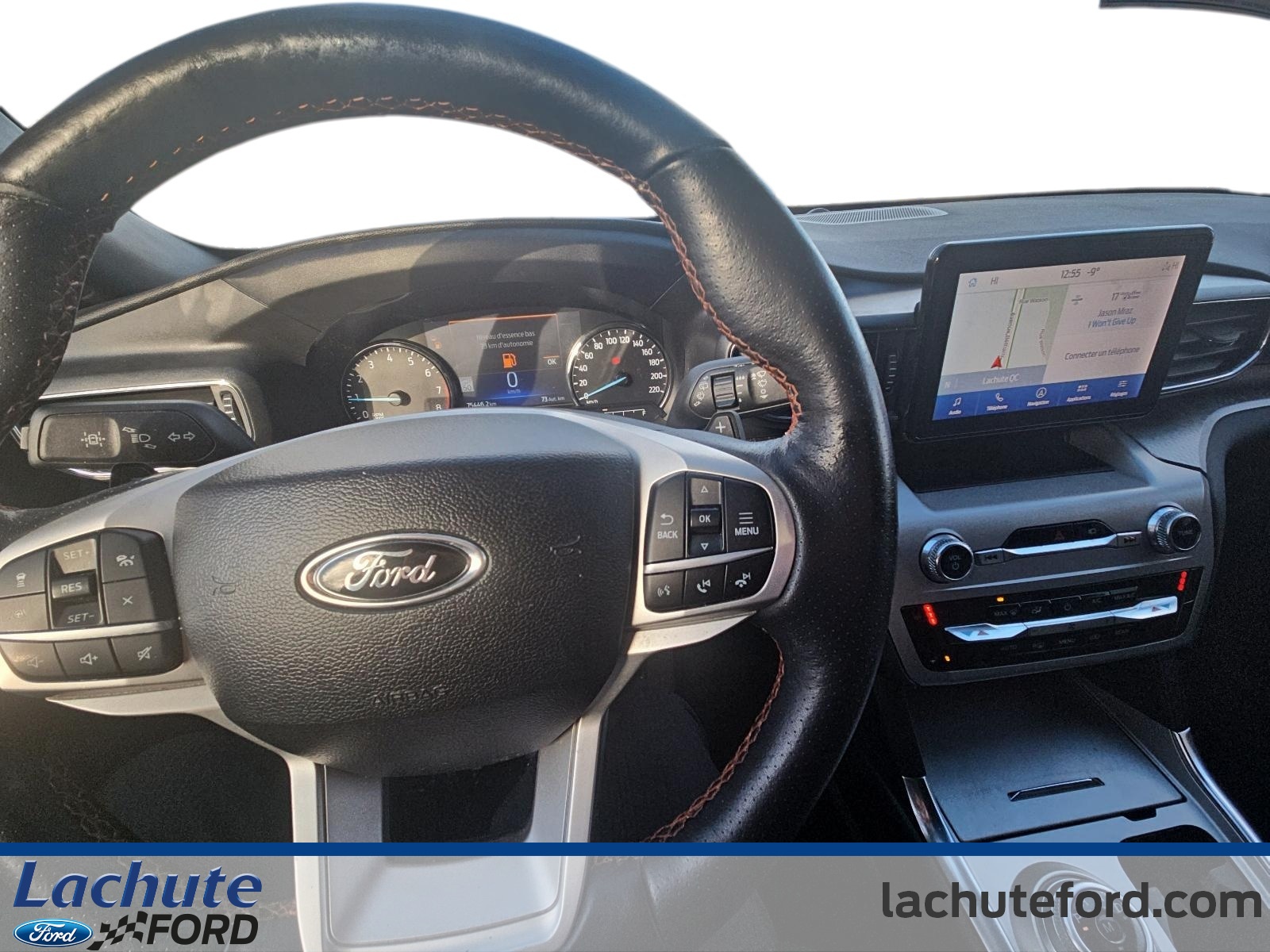 2023 Ford Explorer - Image 14