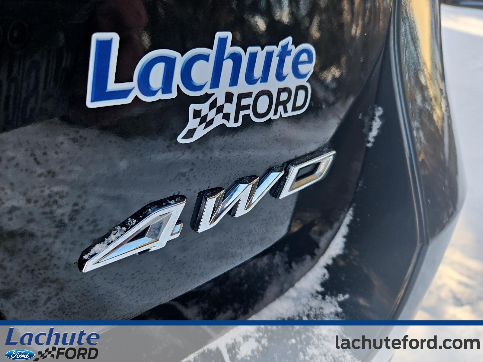 2023 Ford Explorer - Image 16