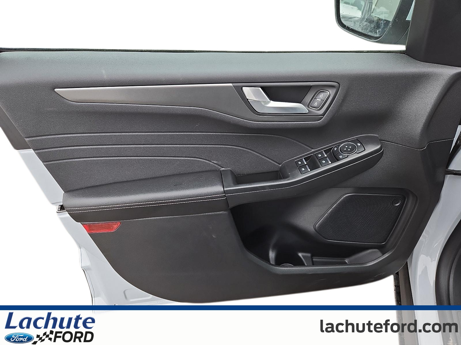 2025 Ford Escape Hybrid - Image 12