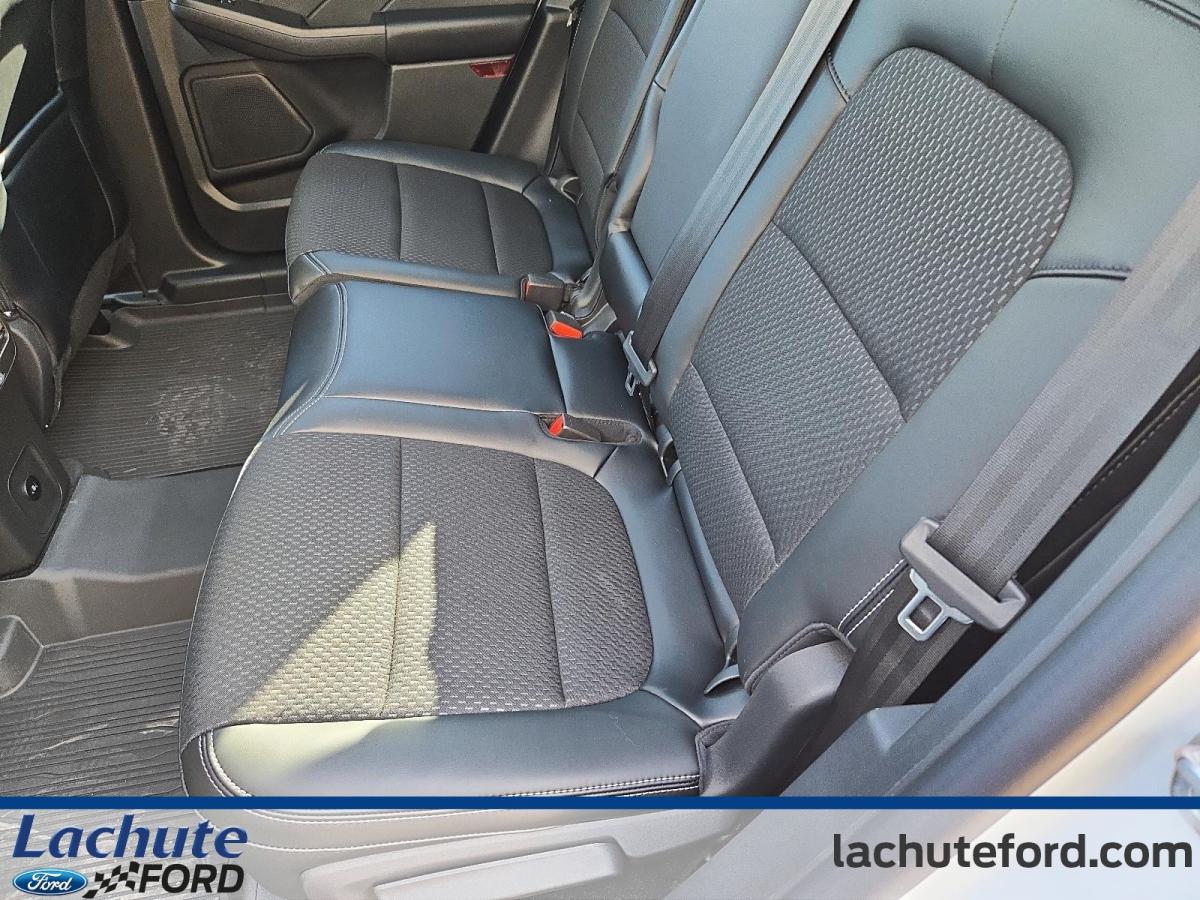 2025 Ford Escape Hybrid - Image 26