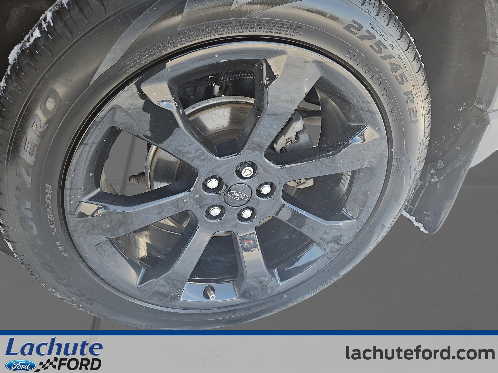 2023 Ford Explorer - Image 8