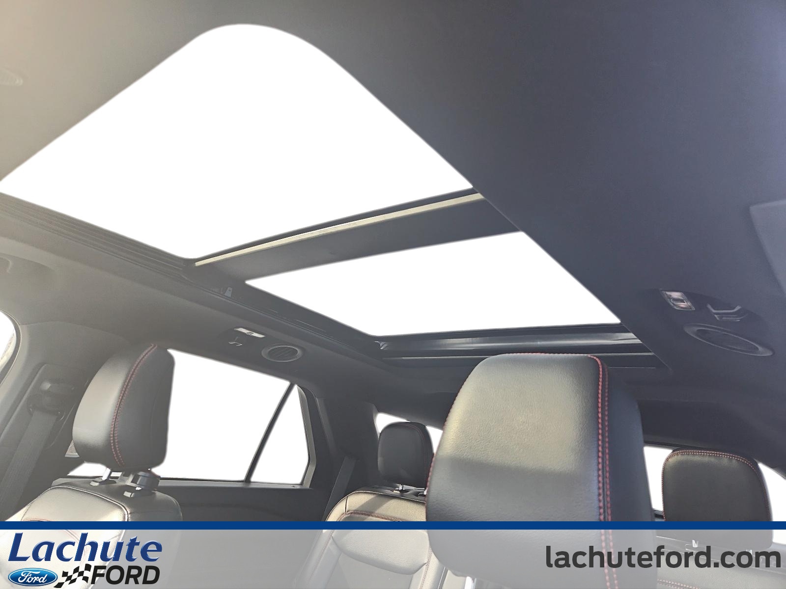 2023 Ford Explorer - Image 18