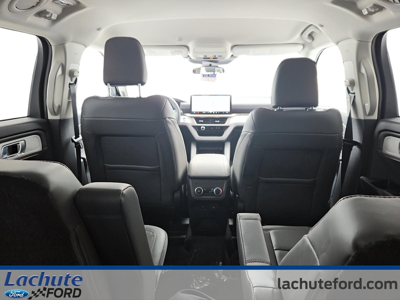 2025 Ford Explorer - Image 7