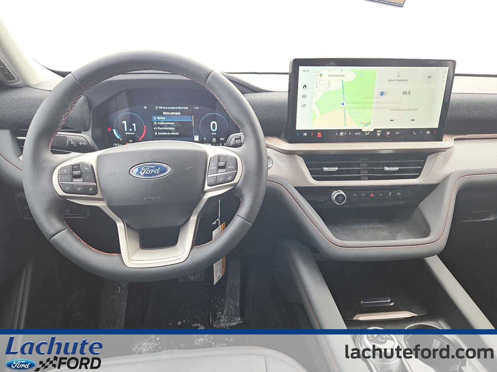 2025 Ford Explorer - Image 11