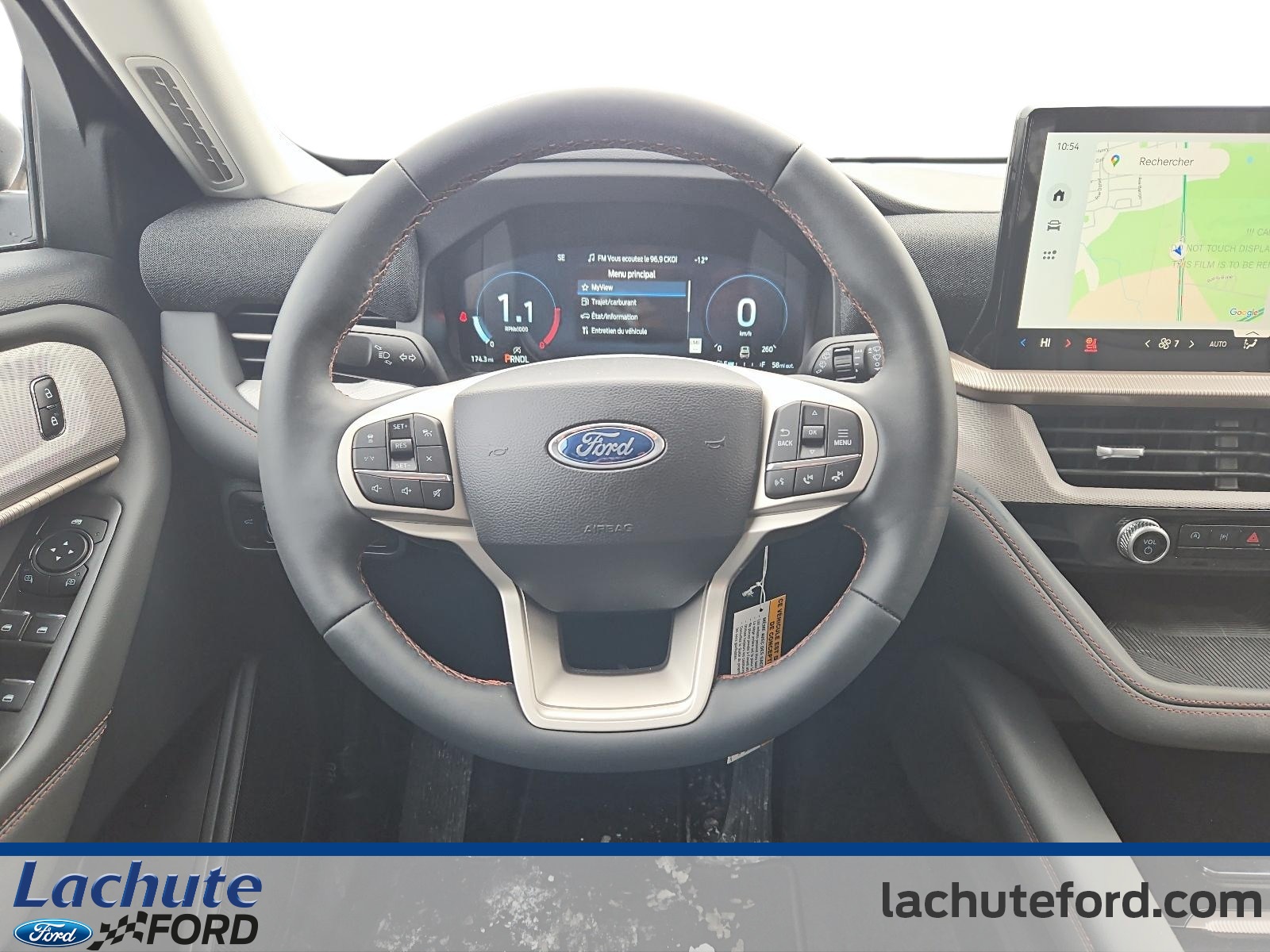 2025 Ford Explorer - Image 13