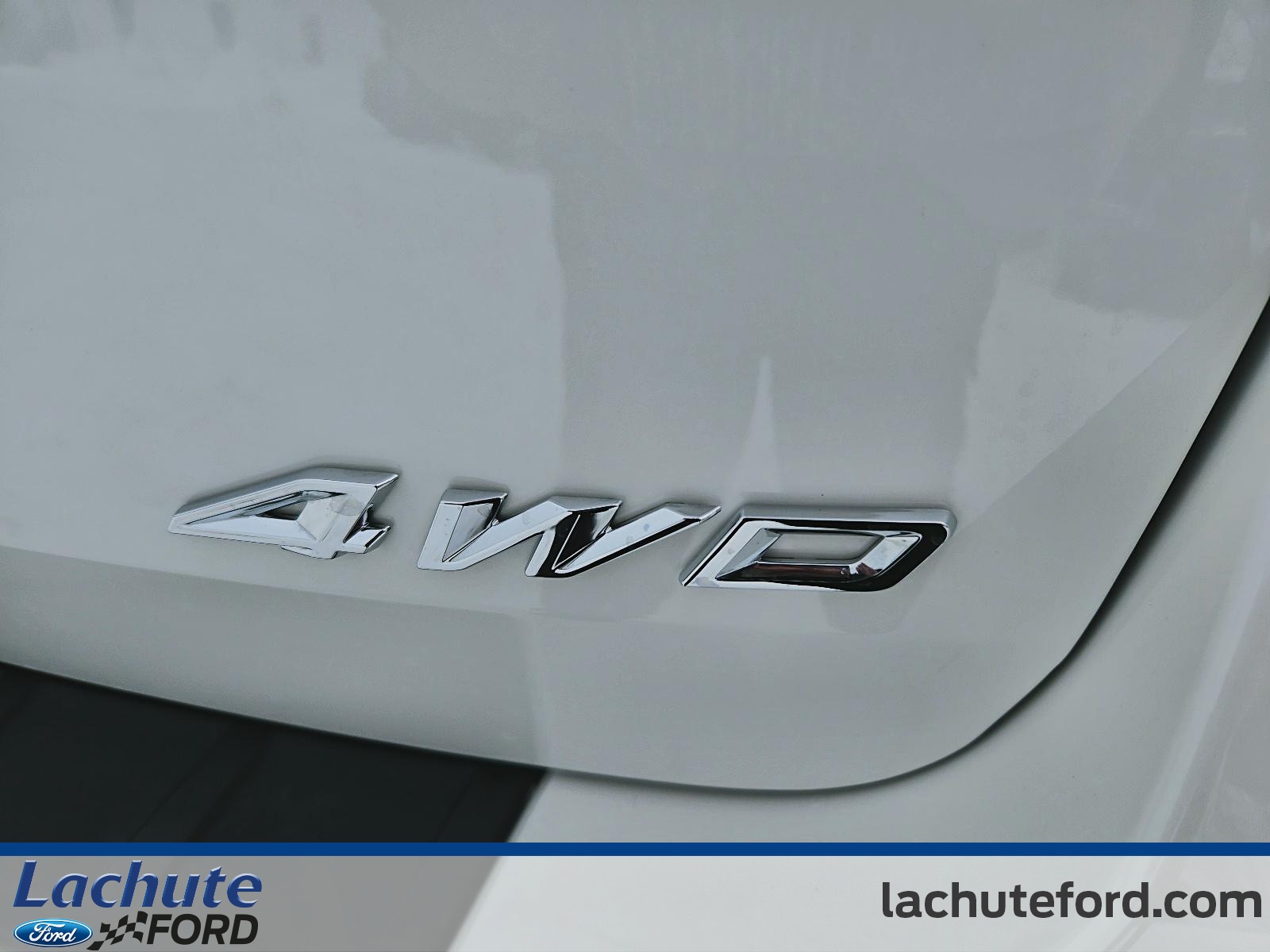 2025 Ford Explorer - Image 17