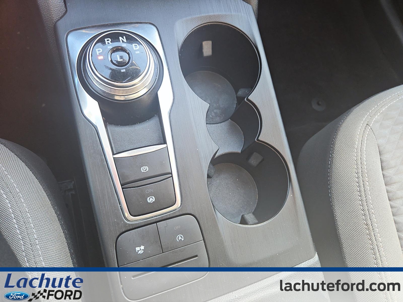 2021 Ford Escape - Image 16