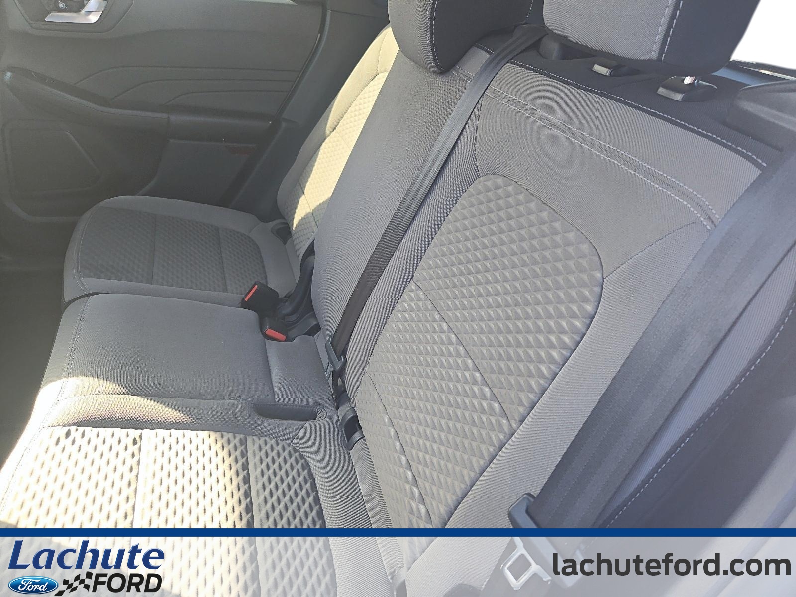 2021 Ford Escape - Image 23